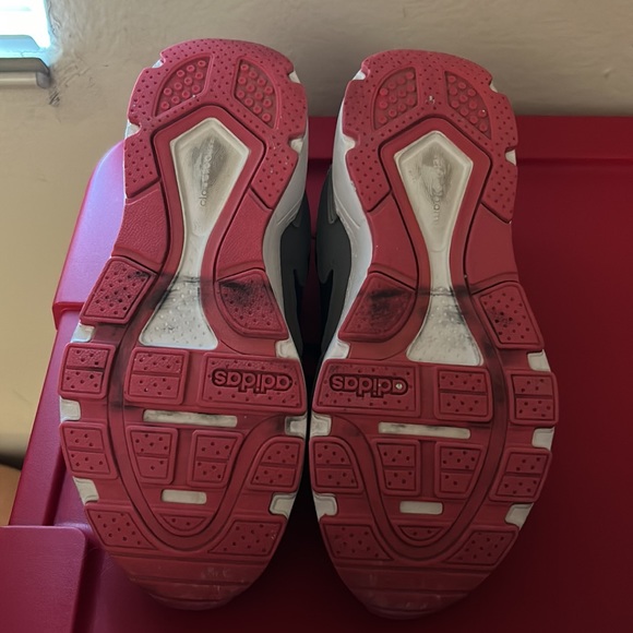 Adidas - Picture 4 of 4